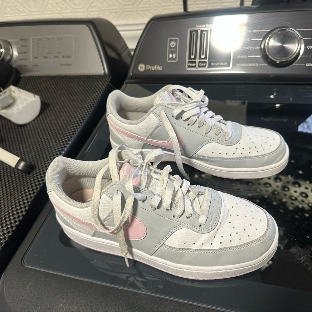 Nike Women's Athletic Shoes - White and Pink - Picture 2 of 5